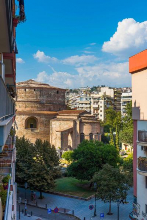 Charming 85sqm Apartment with Panoramic City-Views